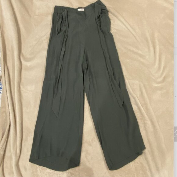 Aritzia Wilfred Faun High Waist Cropped Pant Aritzia - Picture 1 of 3